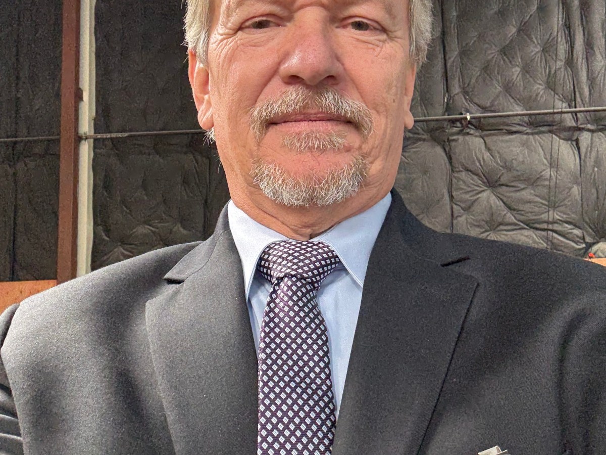 Extra/Background…sometimes off set.